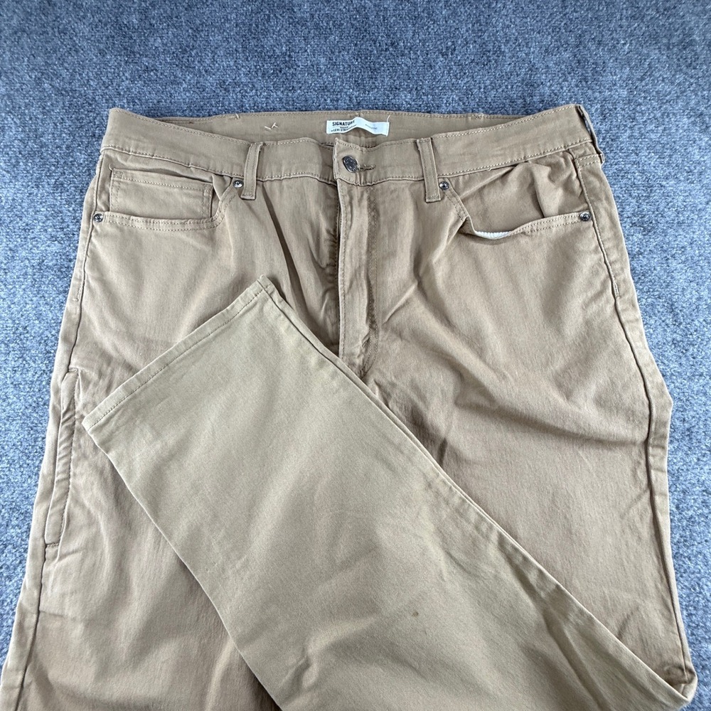 Signature by Levi Strauss Men Khaki Athletic Fit Straight Leg Pants 40x32 28689